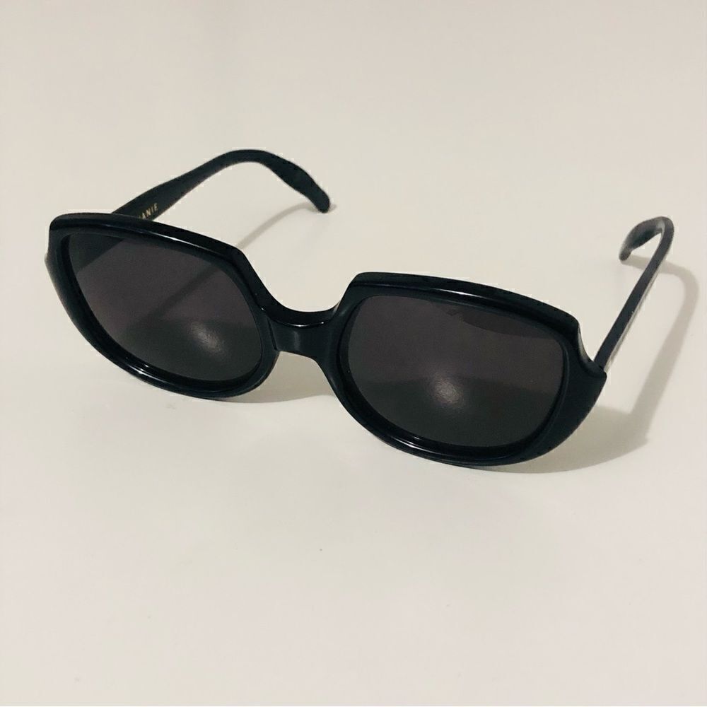 Regency Janie Black Sunglasses
